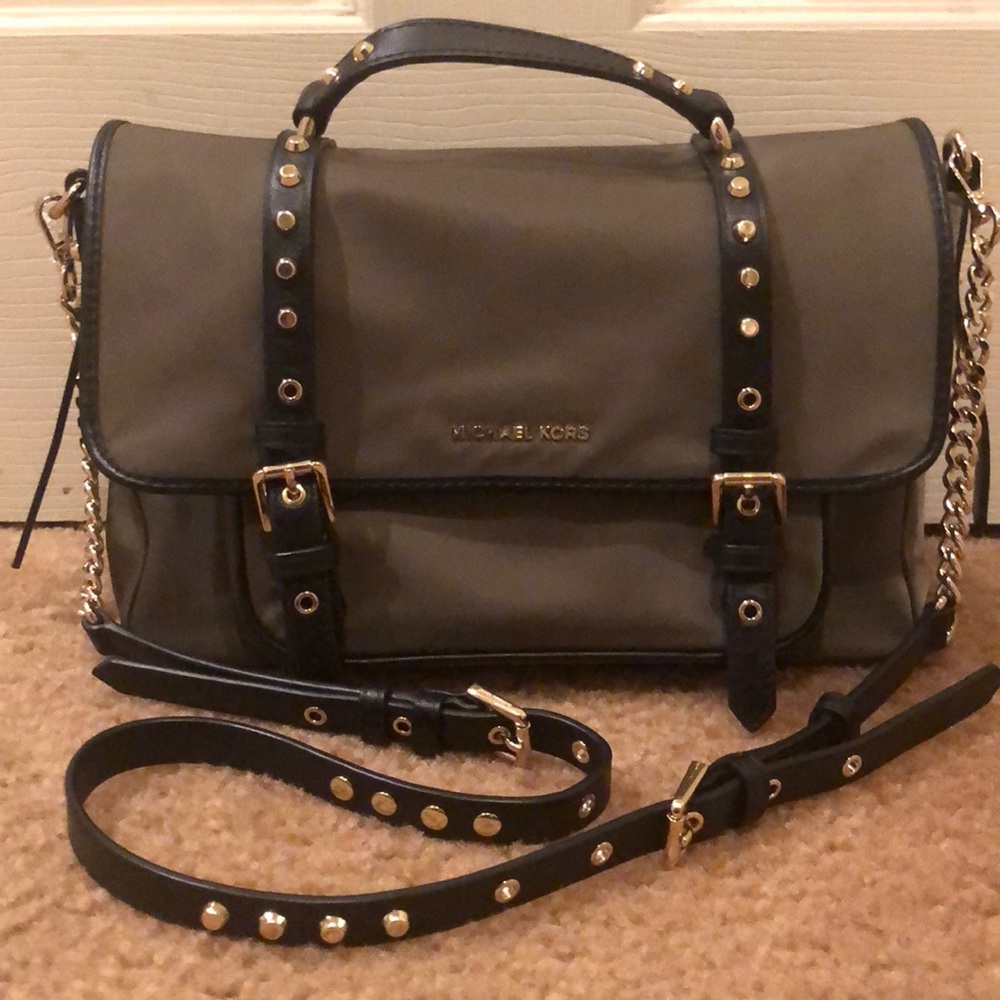 Like New Michael Kors Satchel